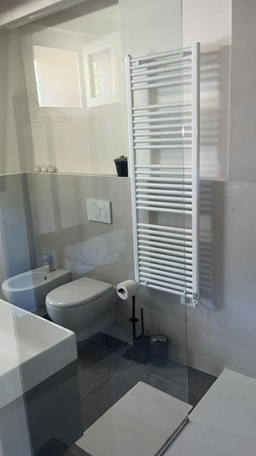 La Casa Incartata Lägenhet Toscolano Maderno Exteriör bild