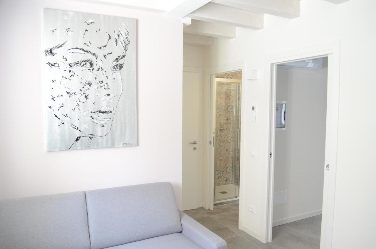 La Casa Incartata Lägenhet Toscolano Maderno Exteriör bild