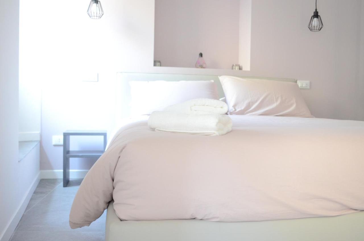 La Casa Incartata Lägenhet Toscolano Maderno Exteriör bild
