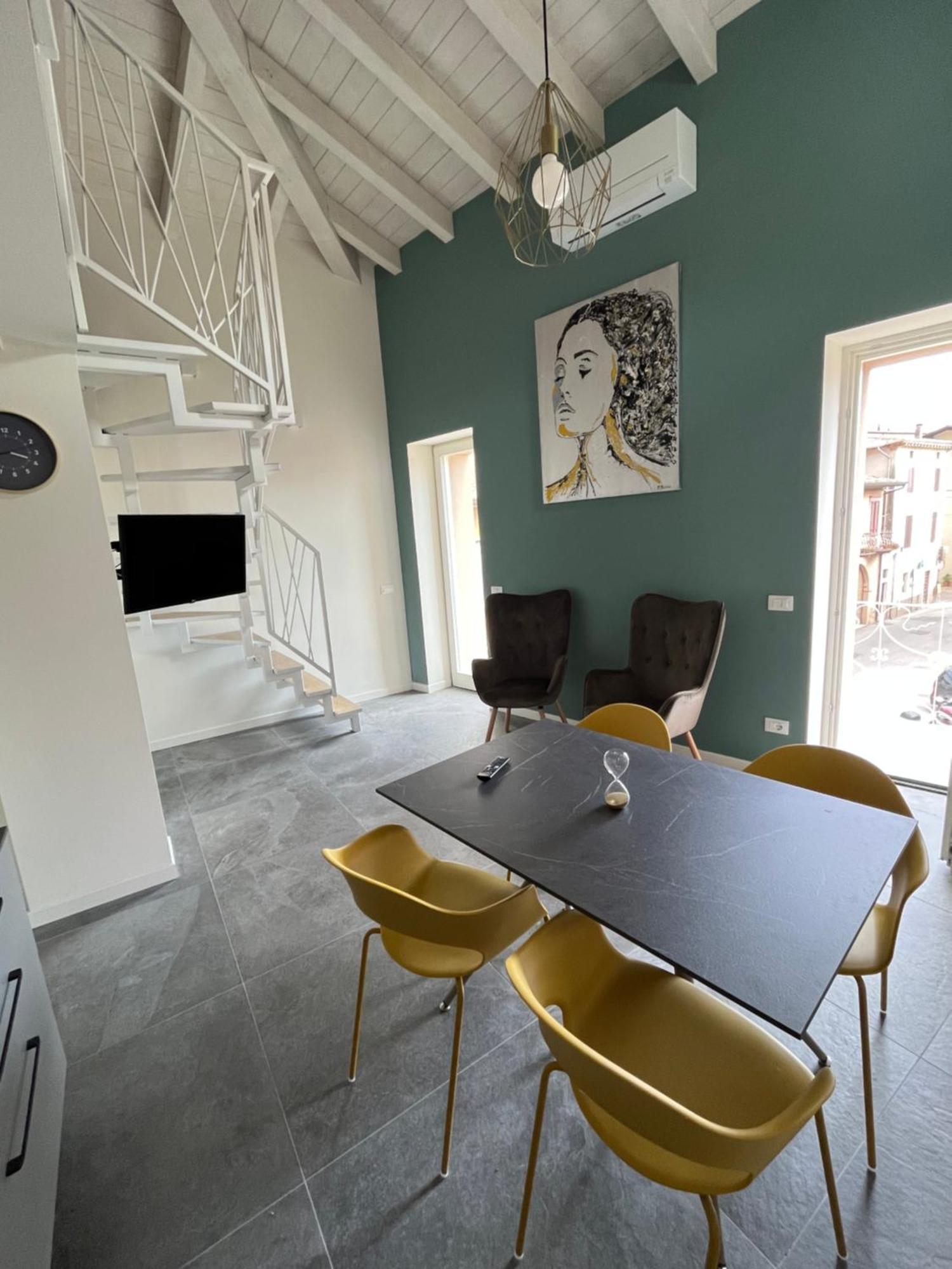 La Casa Incartata Lägenhet Toscolano Maderno Exteriör bild