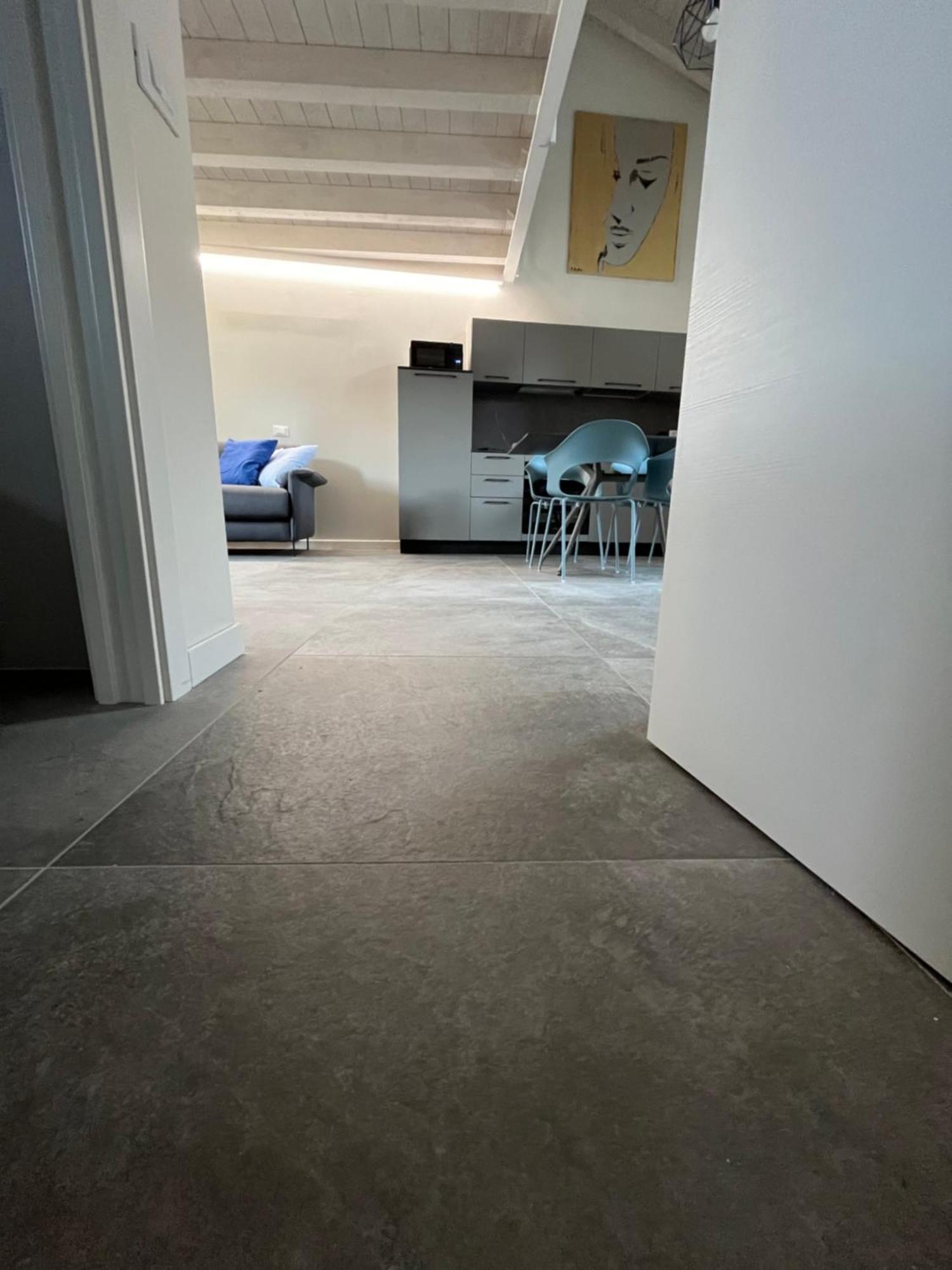 La Casa Incartata Lägenhet Toscolano Maderno Exteriör bild
